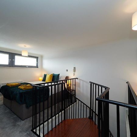 Emerald Suite - Two Story Duplex Apartment - Balcony - Contractors - Family - City Centre - Broadway Plaza - Five Ways - Sleeps 6 Birmingham Exterior foto