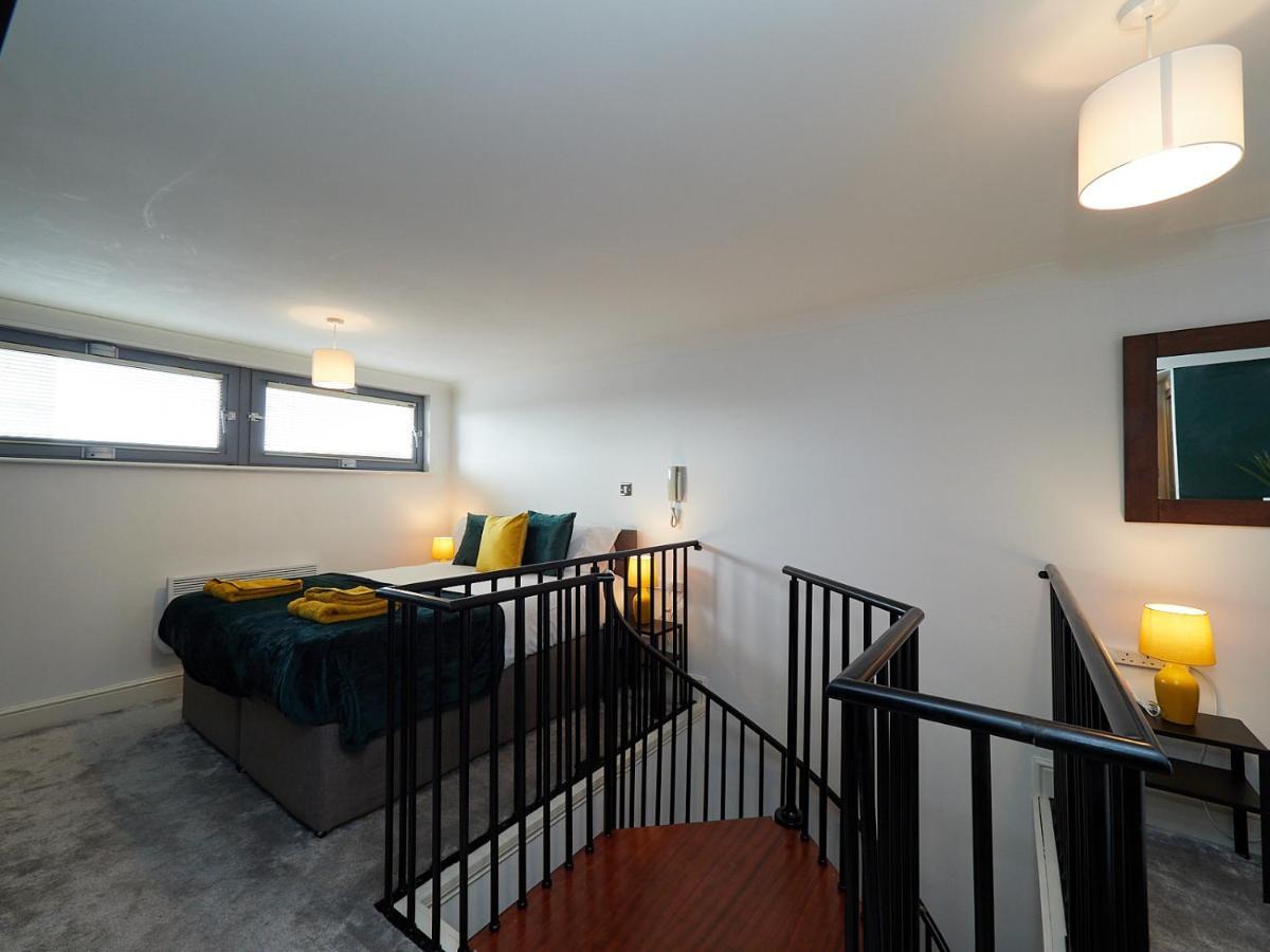 Emerald Suite - Two Story Duplex Apartment - Balcony - Contractors - Family - City Centre - Broadway Plaza - Five Ways - Sleeps 6 Birmingham Exterior foto